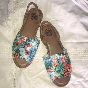 💕Sonoma Authentic American floral slides sandals